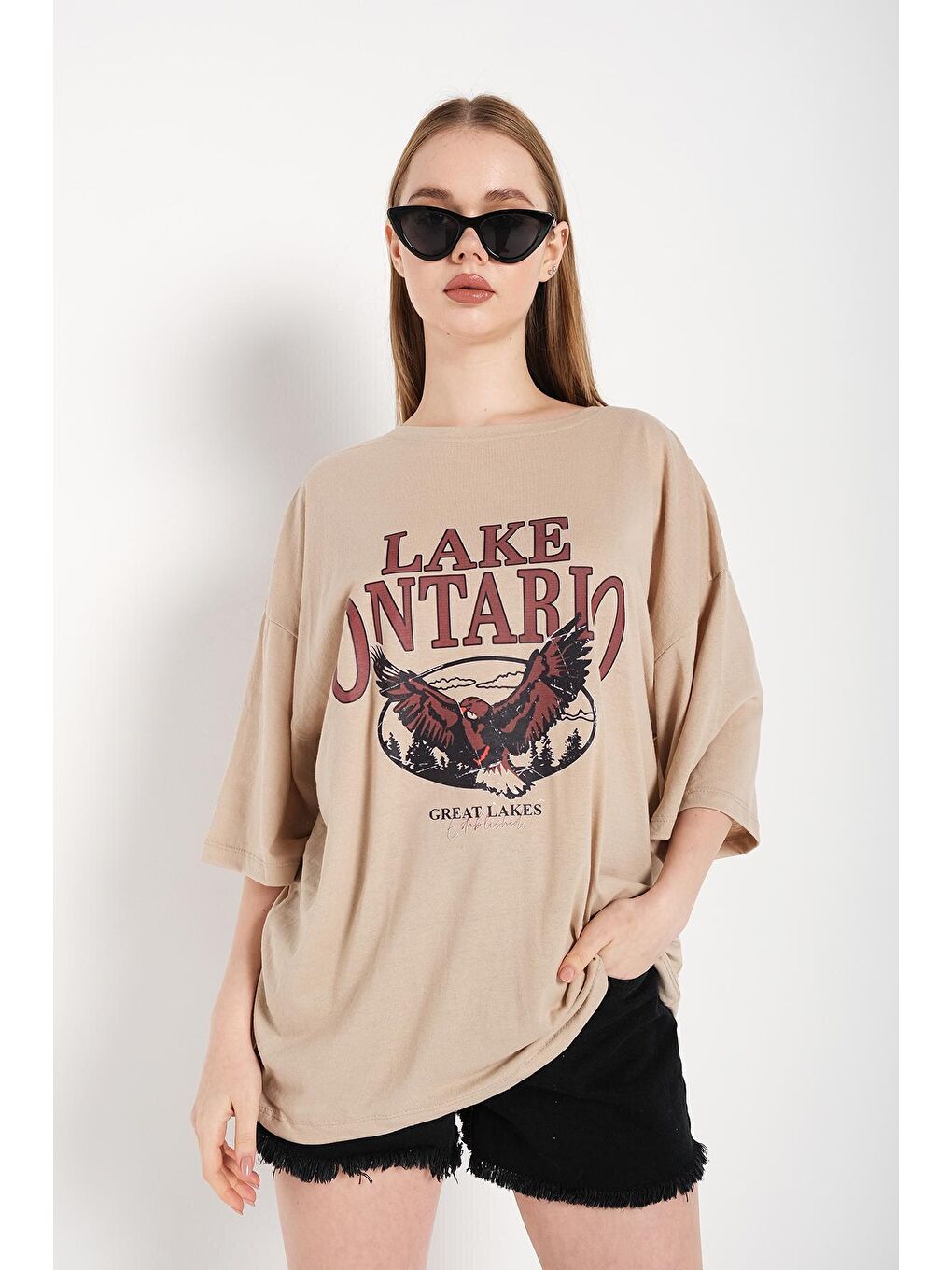 Trendseninle Kahverengi Kadın Vizon Lake Ontarıo Baskılı Oversize Tişört - 2