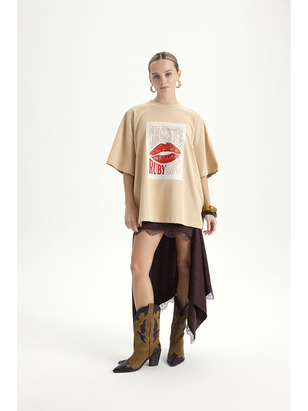 Bej Lip Print Oversize Vizon T-Shirt-1