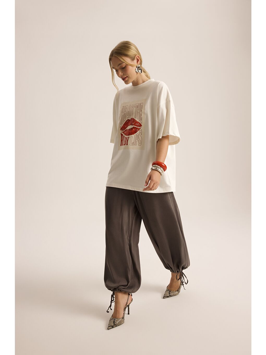 Lip Print Oversize Beyaz T-Shirt-2