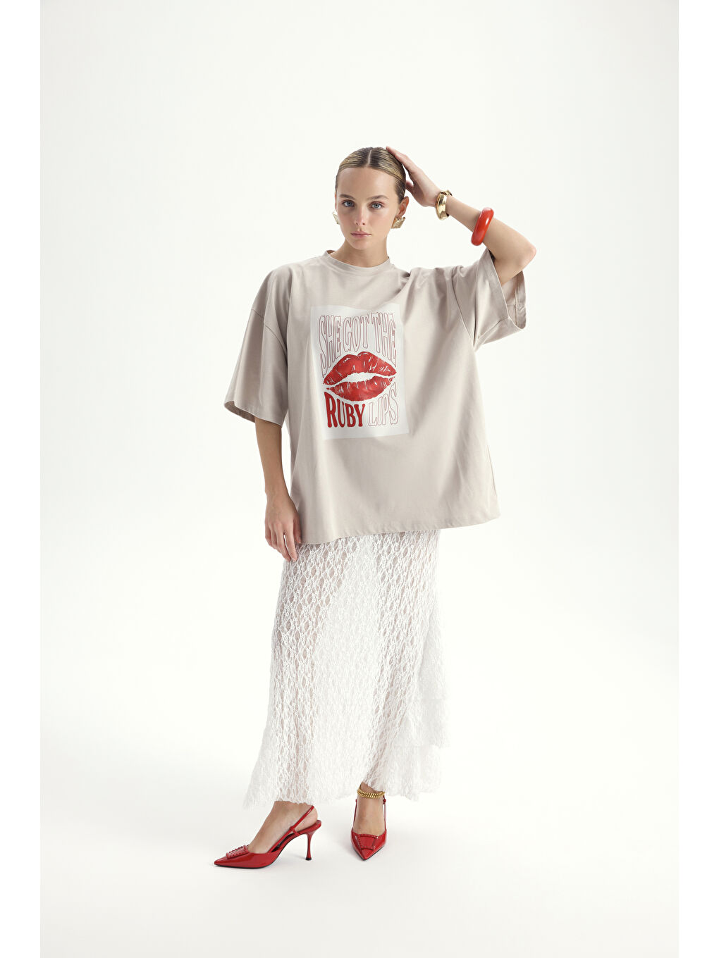 Bej Lip Print Oversize Taş T-Shirt-1