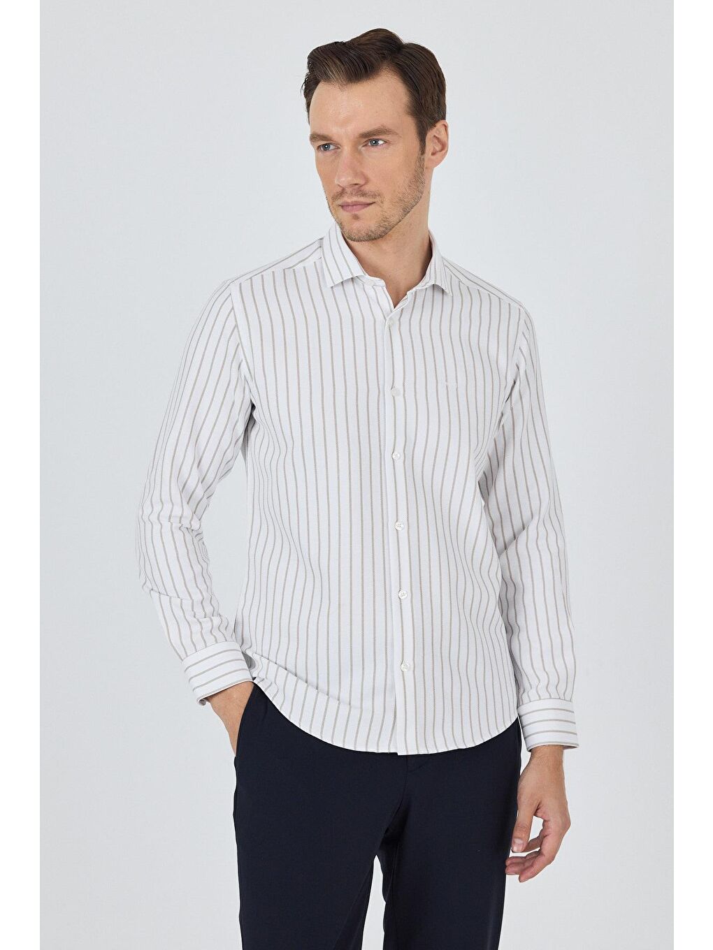 Açık Bej Yarım İtalyan Yaka Çizgili Desen Casual Slim Fit Gömlek 1004250216