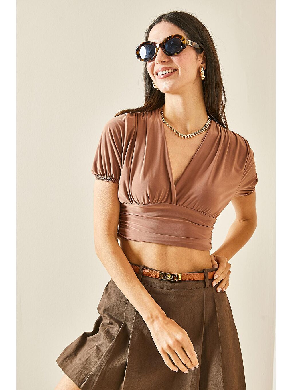 Kahverengi Taba Kruvaze Yaka Dökümlü Crop Bluz 5YXK2-48472-30-2