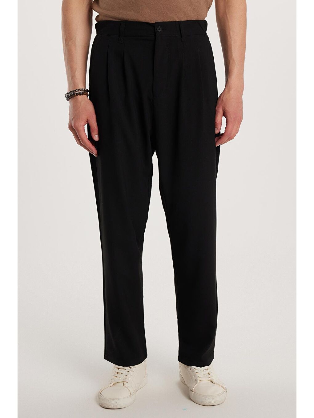 Erkek Regular Fit Çift Pileli Beli Lastikli Rahat Kesim Bol Paça Baggy Siyah Pantolon