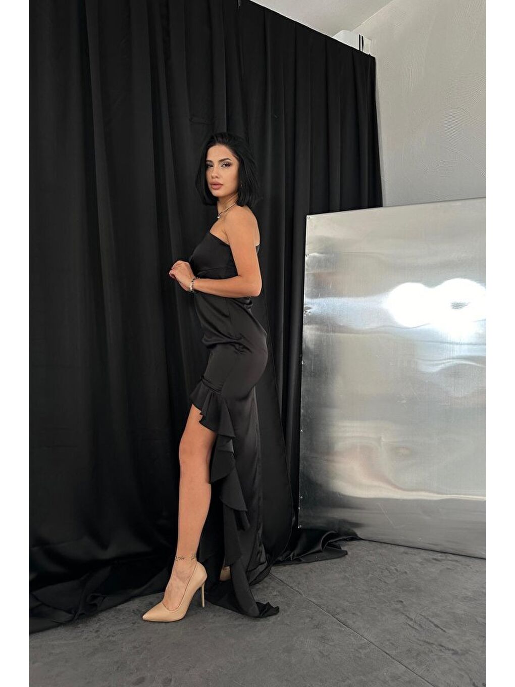 Siyah Volanlı Saten Abiye-3