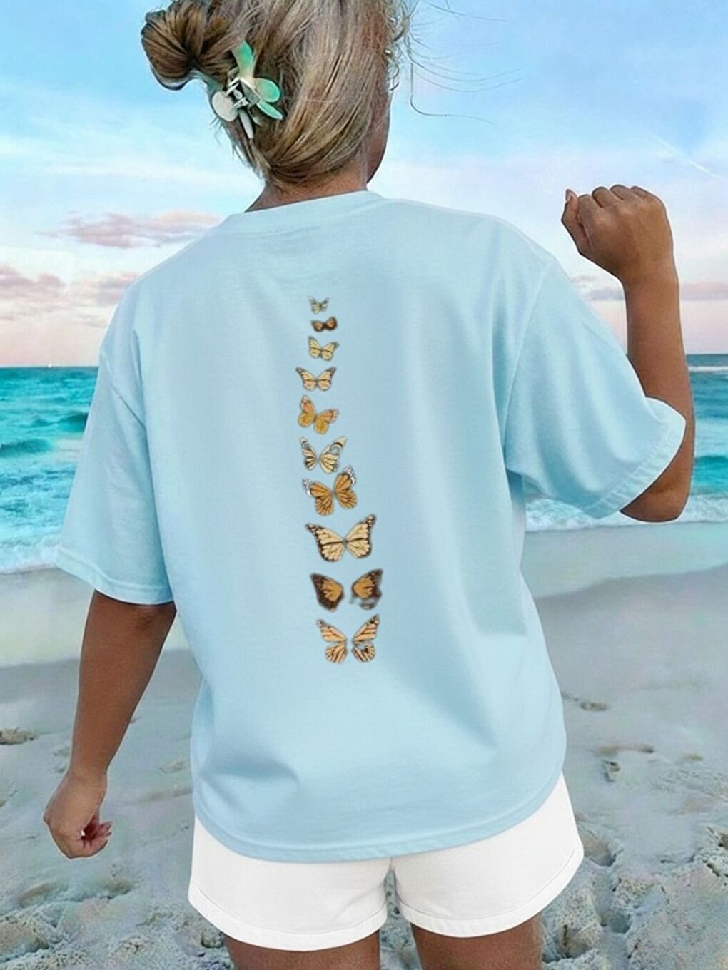 Kadın Bebe Mavisi Dikey Kelebekler Baskılı Oversize Tişört