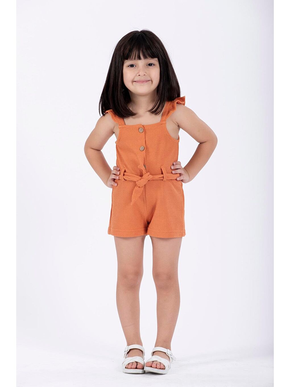 Kahverengi Kare Yaka Askılı Kolları Fırfır Detaylı Kiremit Renk Kız Çocuk Salopet