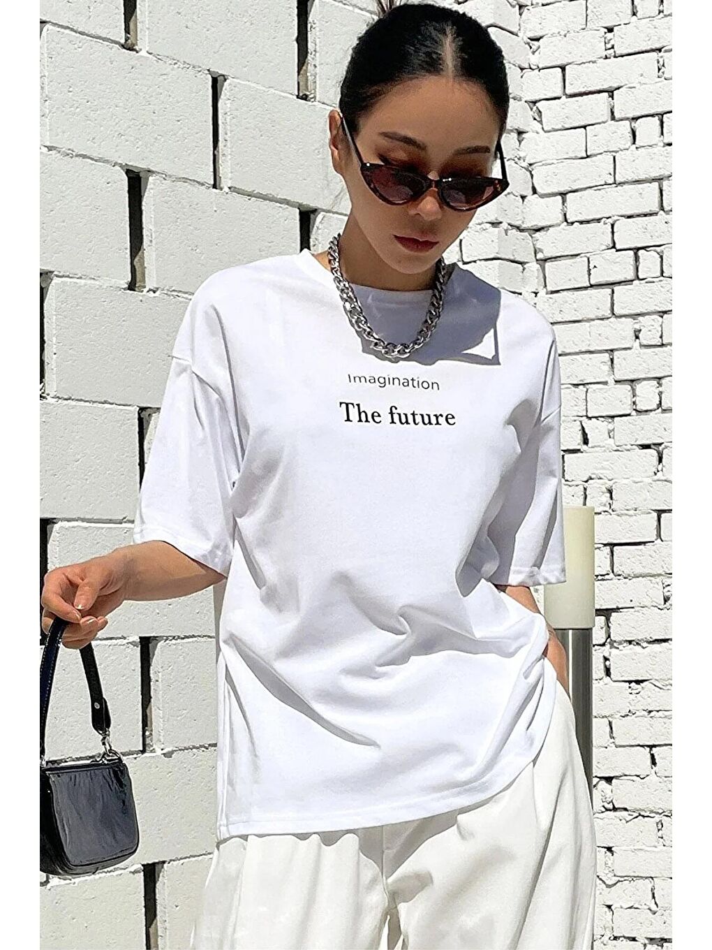 uyguntarz Beyaz Unisex The Future Baskılı Oversize T-shirt - 1