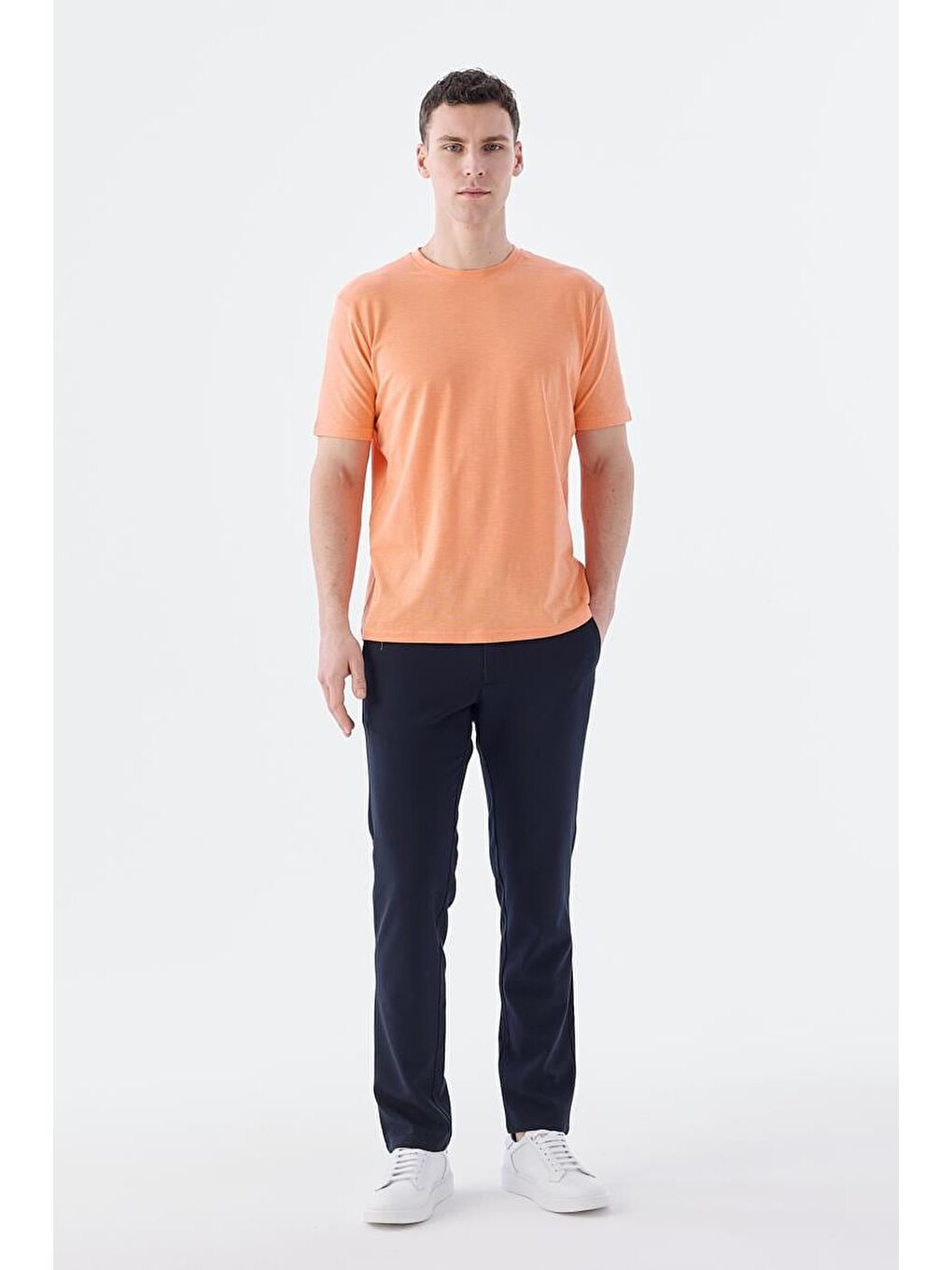 Turuncu Yavru Ağzı Slim Fit Bisiklet Yaka Basic T-Shirt-1