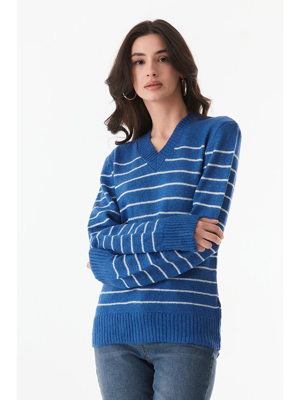 Mavi Çizgili V Yaka Triko Kazak