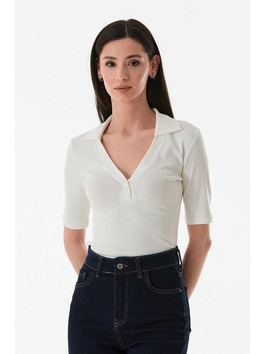 Ekru Önü Düğmeli Polo Yaka Elastanlı Bluz