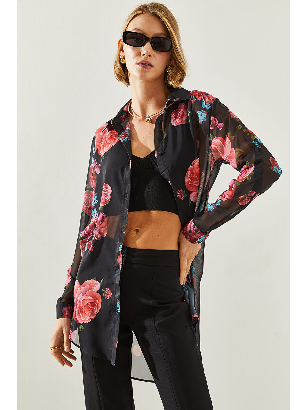 Siyah Kadın Önü Kısa Arkası Uzun Gül Desenli Tül Gömlek-3