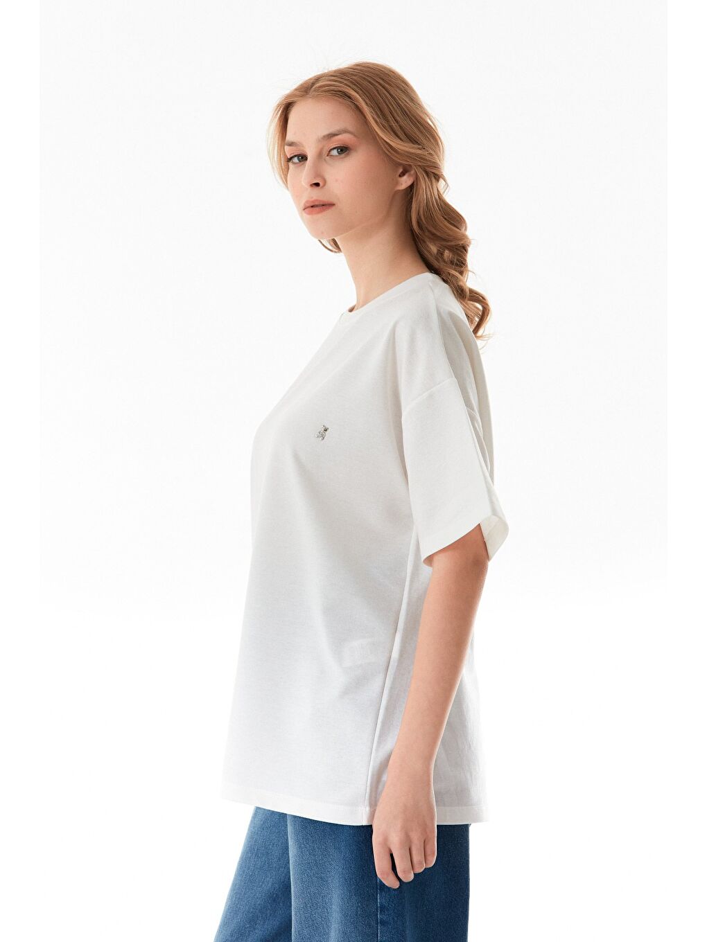 Ekru Ayıcık Detaylı Oversize Tişört