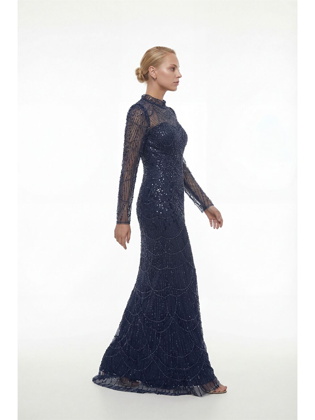 Kadın Lacivert Uzun Kol Dik Yaka Taşlı Özel Tasarım Abiye-1