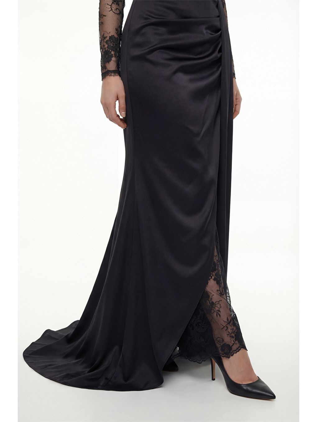 Kadın Siyah Kayık Yaka Dantel Detay Kuyruklu Uzun Abiye Elbise-3