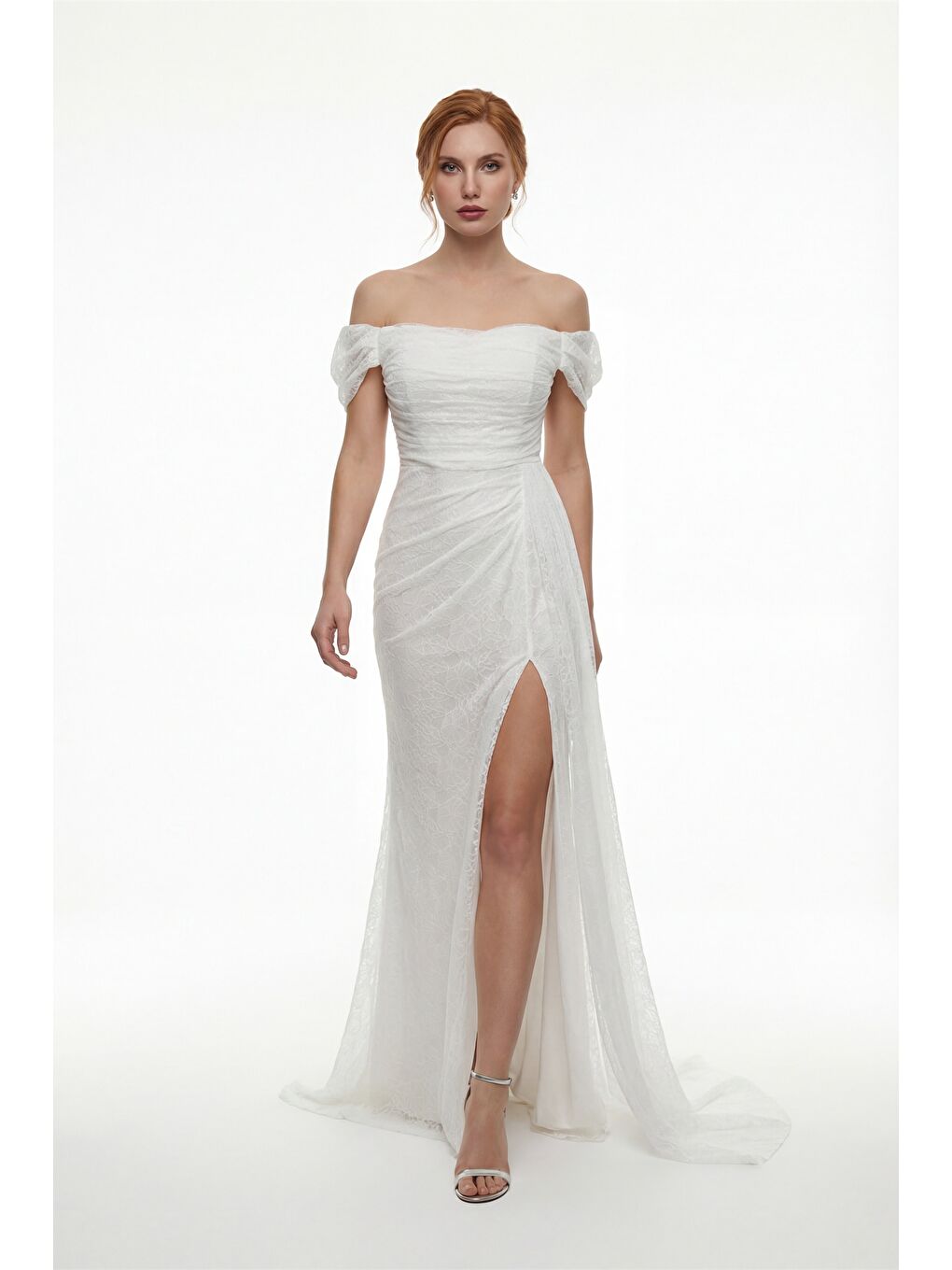 Kadın Beyaz Dar Kalıp Kayık Yaka Dantelli Uzun Abiye Elbise