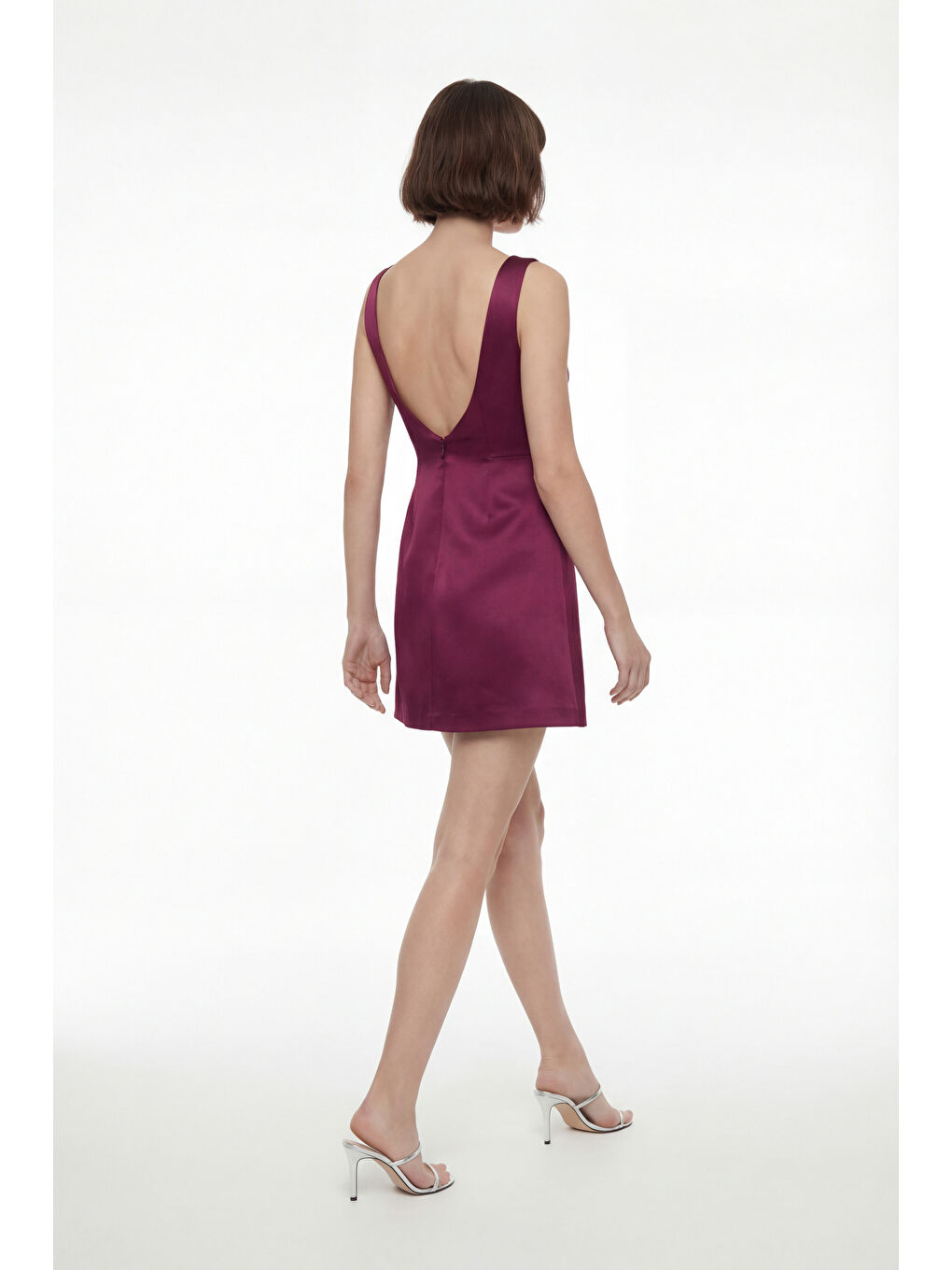 Kadın Bordo Sırt Dekolteli Mini Saten Mezuniyet Abiye Elbise-5