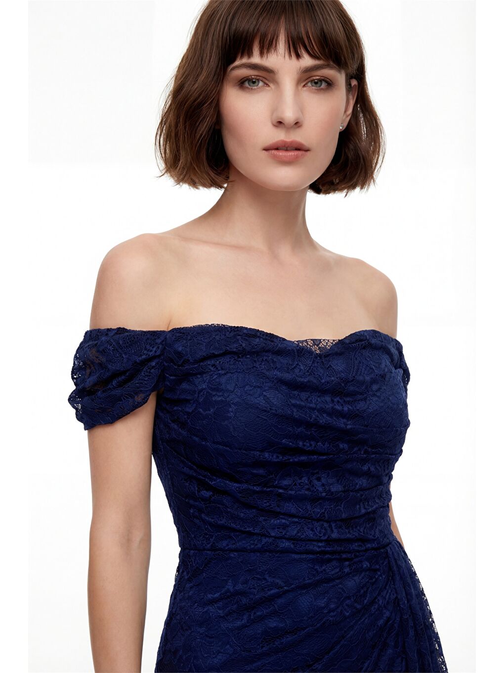 Kadın Lacivert Dar Kalıp Kayık Yaka Dantelli Uzun Abiye Elbise-2