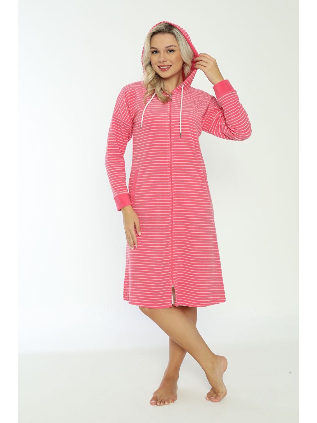 Pembe Kapüşonlu çizgi desenli fermuarlı elbise-3