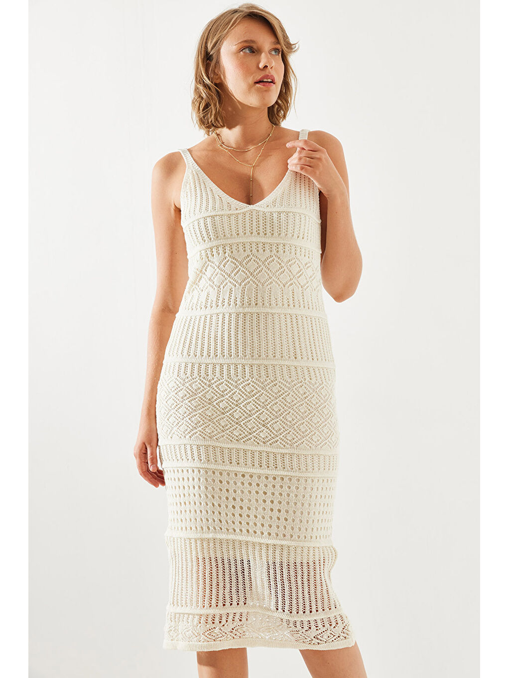 Ekru Kadın İnce Askılı Astarlı Ajurlu Triko Elbise