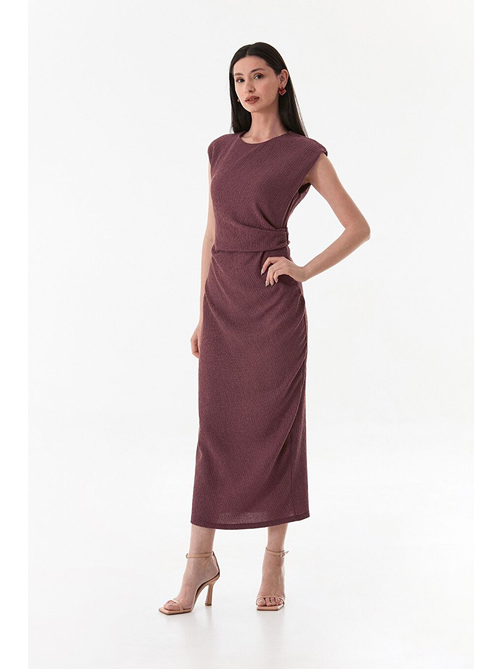 Mürdüm Bürümcük Kumaş Yanı Drapeli Yırtmaçlı Elbise