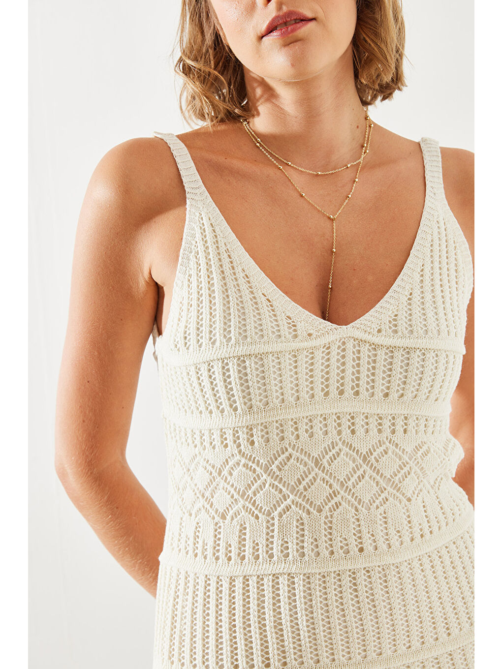 Ekru Kadın İnce Askılı Astarlı Ajurlu Triko Elbise-3