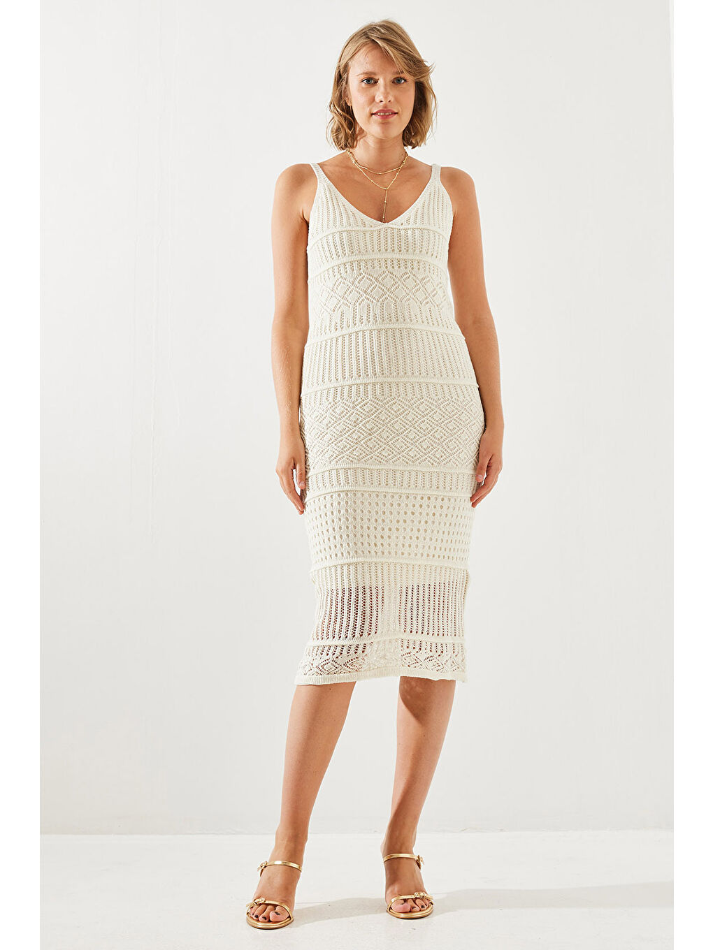 Ekru Kadın İnce Askılı Astarlı Ajurlu Triko Elbise-5