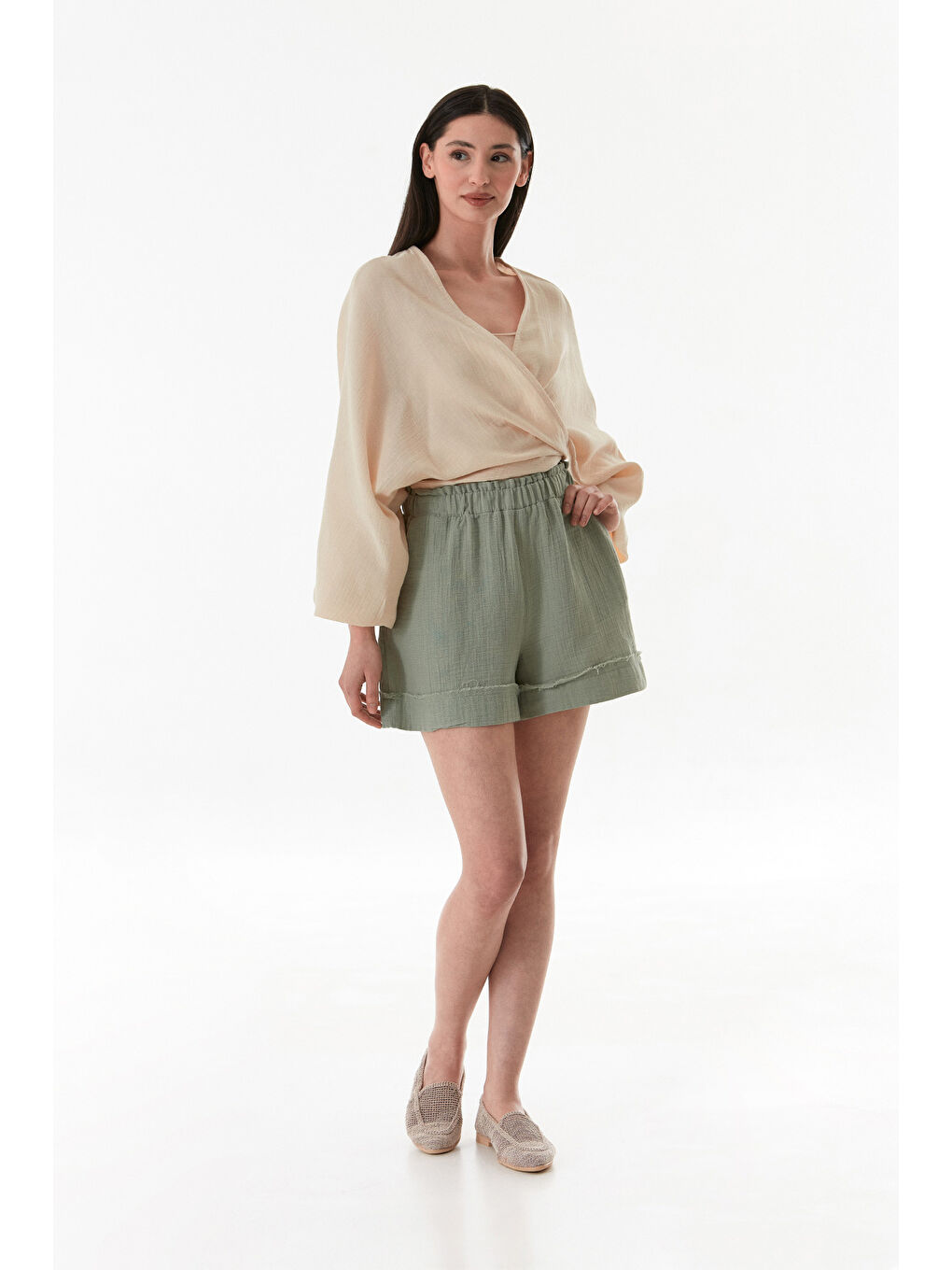 Turkuaz Beli Lastikli Cepli Müslin Şort-3