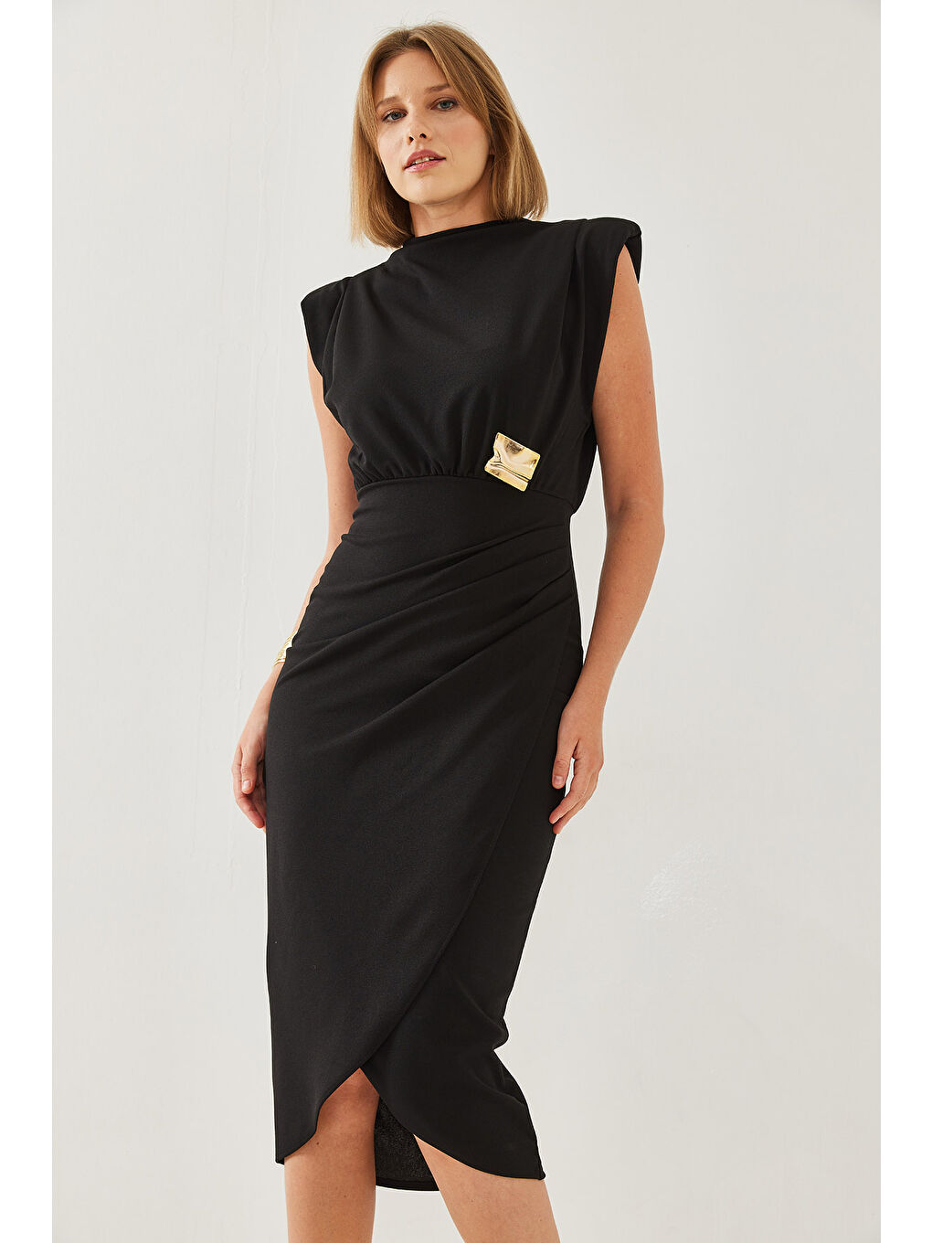 Siyah Kadın Tokalı Vatkalı Elbise-4