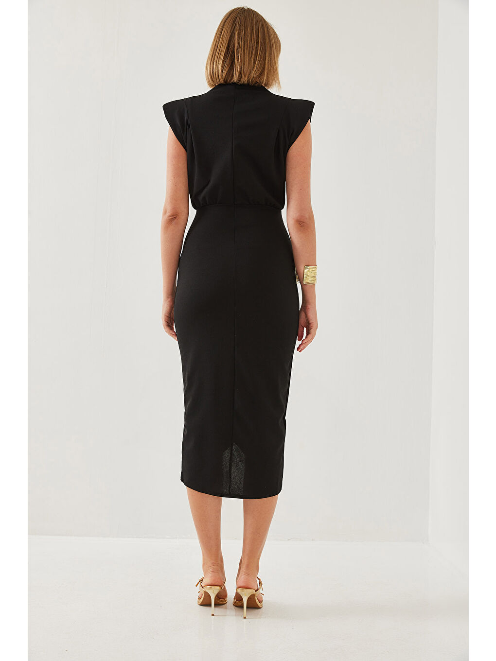 Siyah Kadın Tokalı Vatkalı Elbise-6