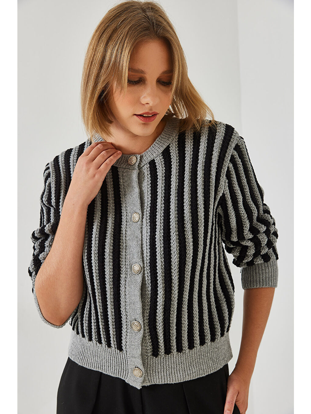 Gri Kadın Çizgili Triko Hırka-2