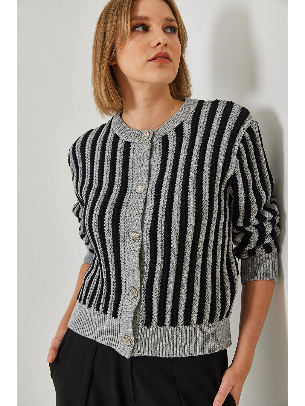 Gri Kadın Çizgili Triko Hırka-5