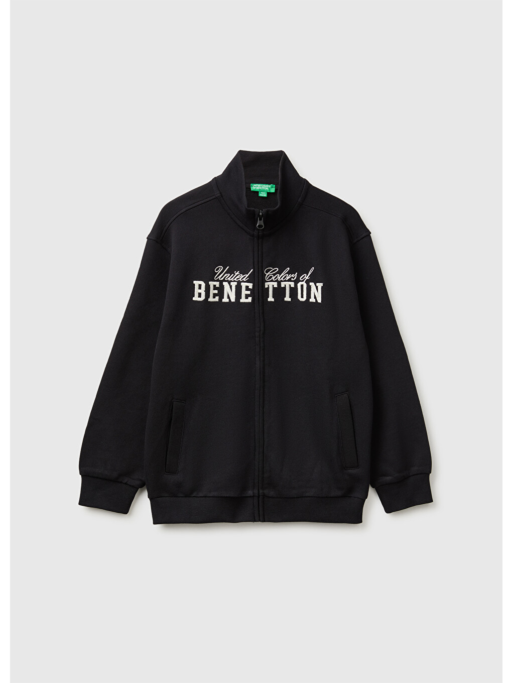 Erkek Çocuk Siyah Önü İşlemeli Ribanalı Cepli Fermuarlı Dik Yaka Sweatshirt
