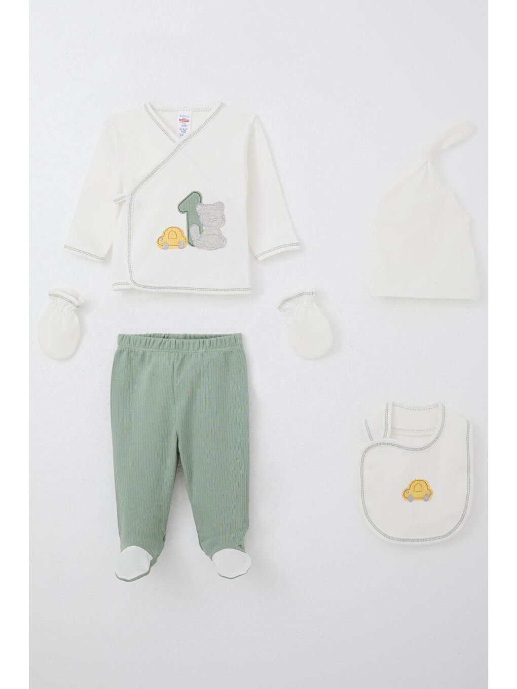 Erkek Bebek Hastane Çıkışı 5 Li Patinin Araba Macerası Ekru (0-3 Ay)