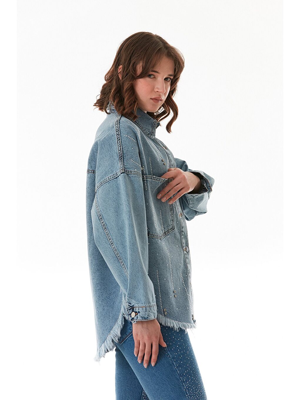 Mavi Taşlı Püsküllü Çift Cepli Oversize Jean Ceket-2