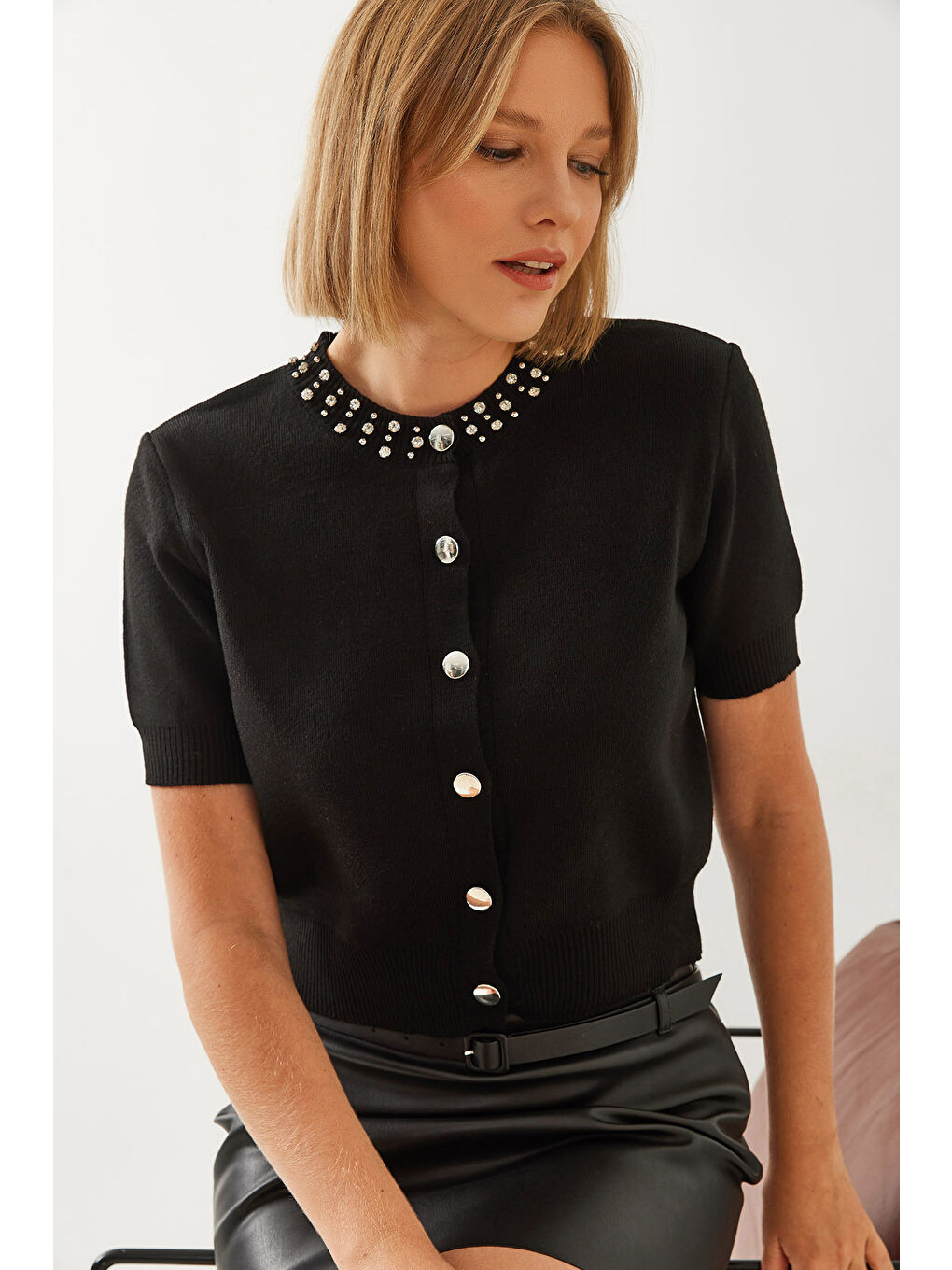 Siyah Kadın Taş İşlemeli Triko Hırka