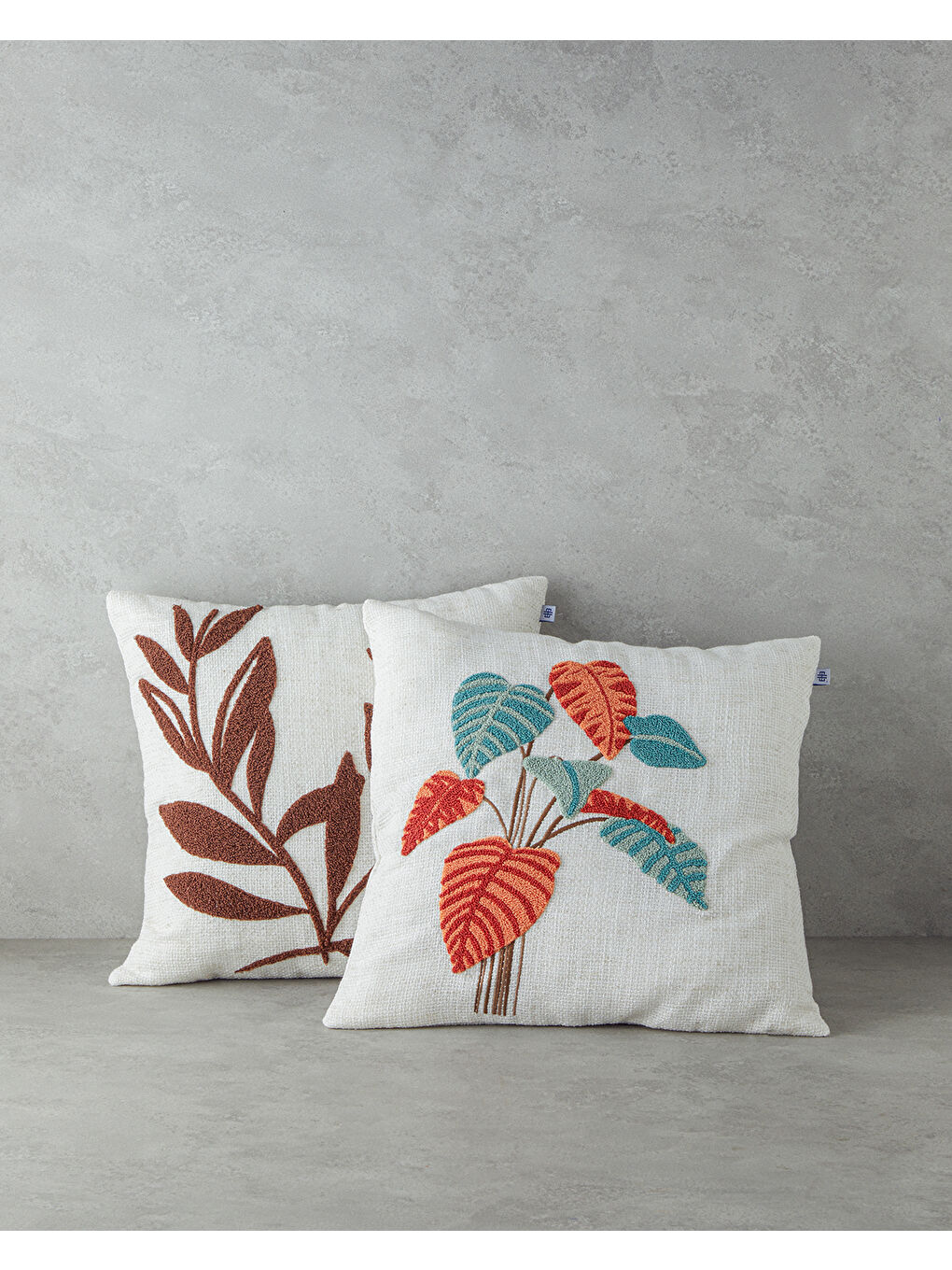 Foglie Punch Nakışlı Kırlent Kılıfı 45x45 cm Ekru-3