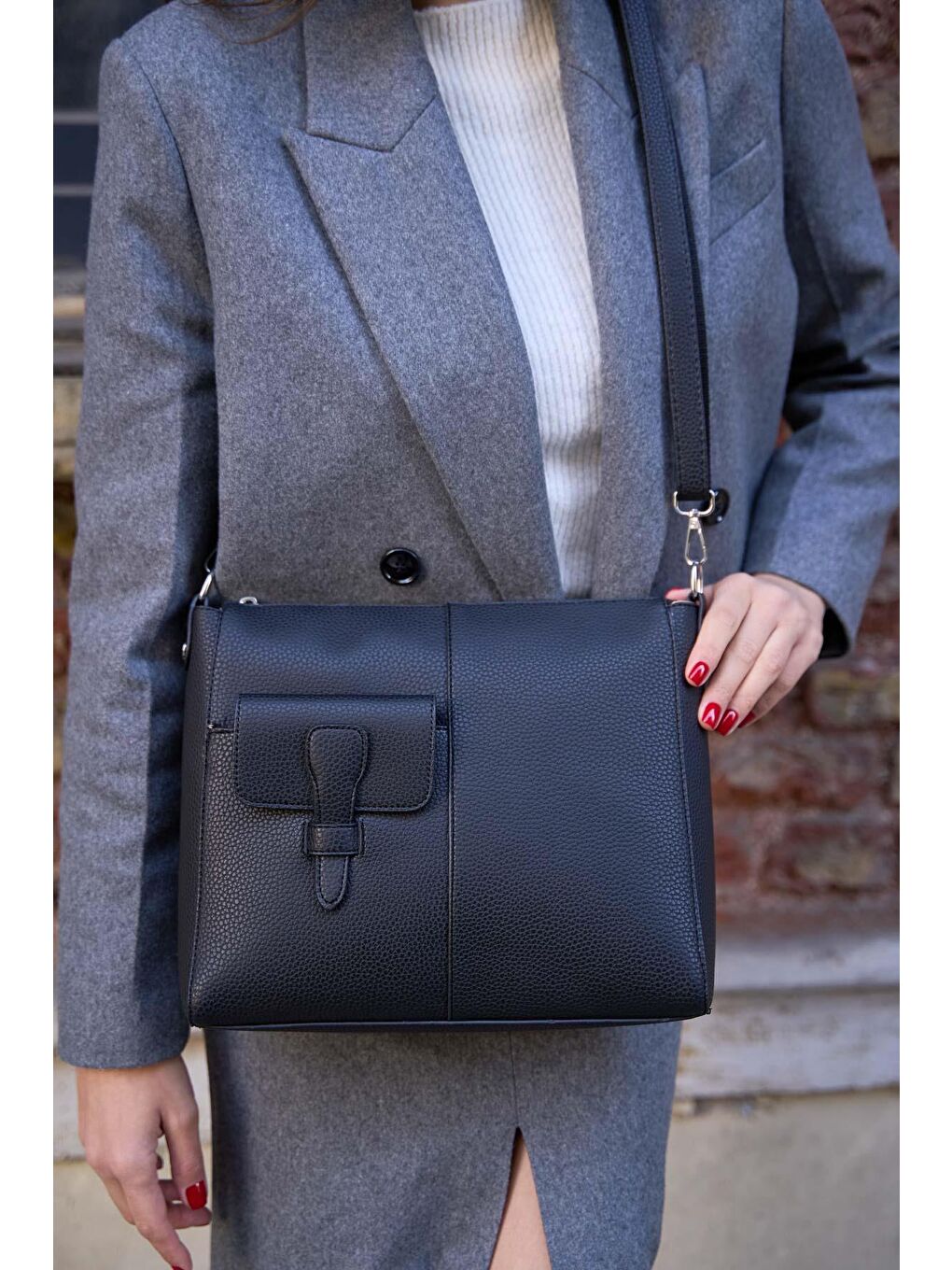 Darla Ayarlanabilir Çapraz Kadın Çanta - Siyah-2