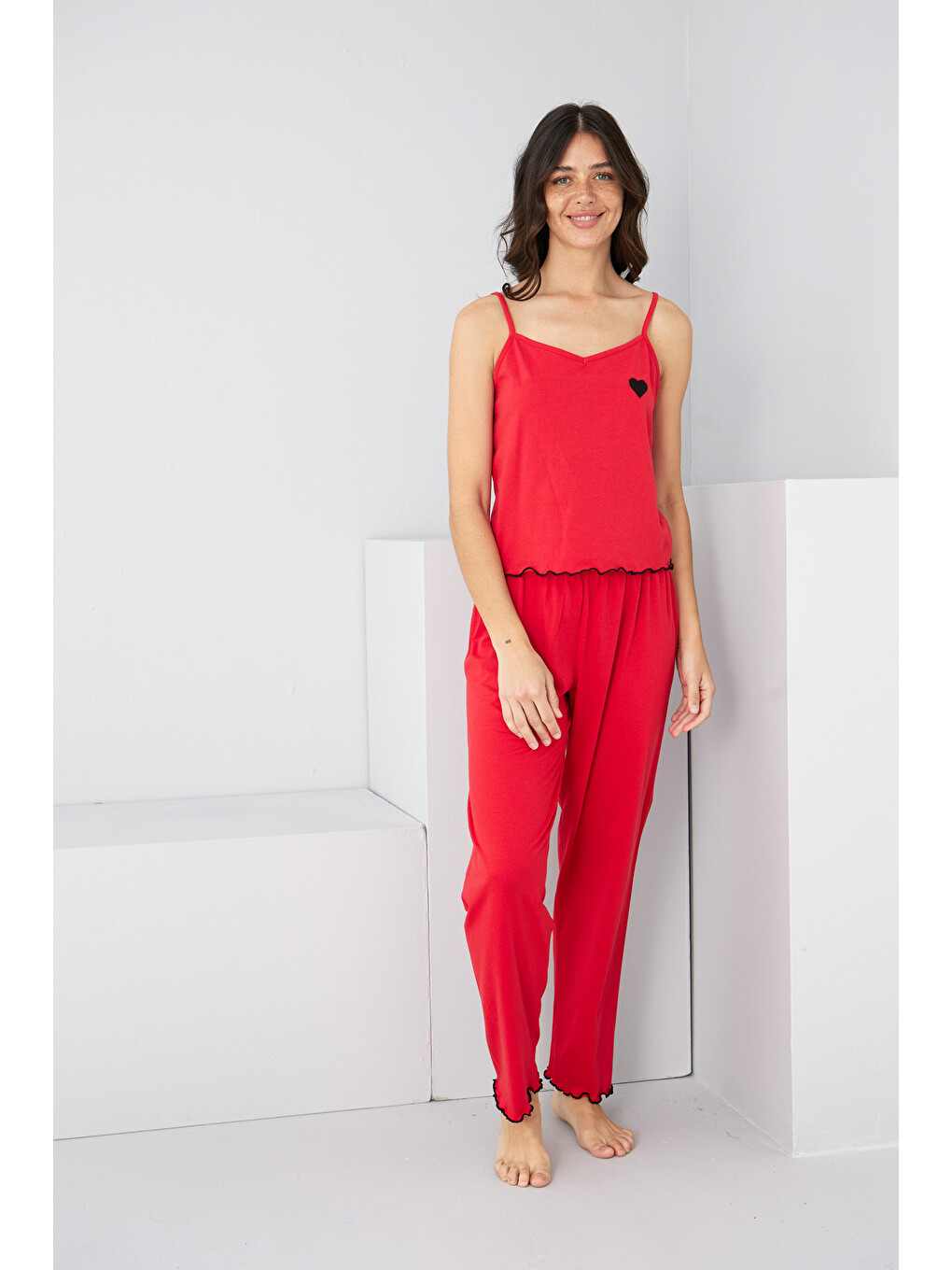 Kırmızı Kalp Nakışlı İp Askılı Örme Pijama Takım7883-1