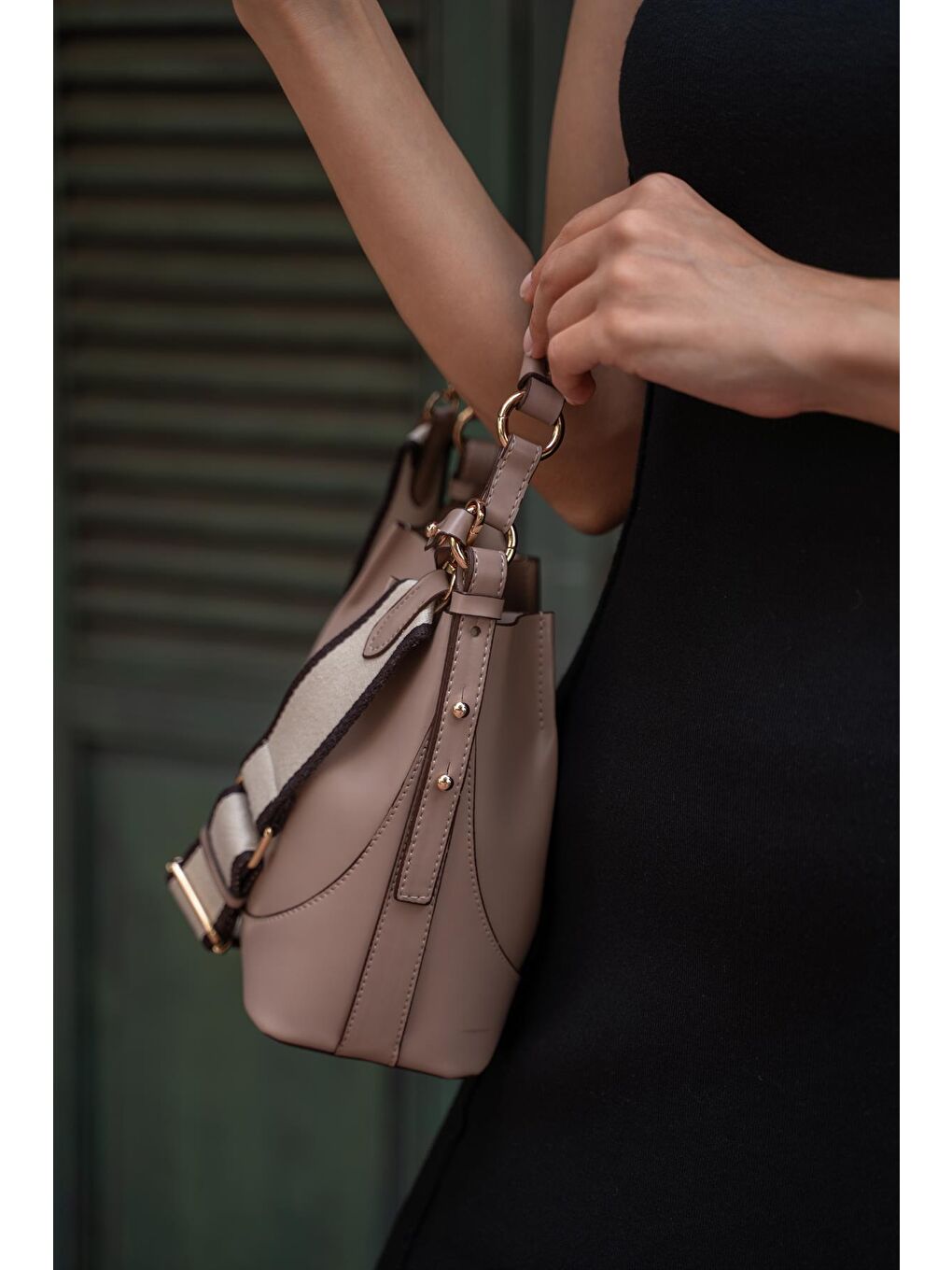 Bej Lauro Üst Dikişli Cüzdanlı Bucket Kadın Çanta - Vizon-4