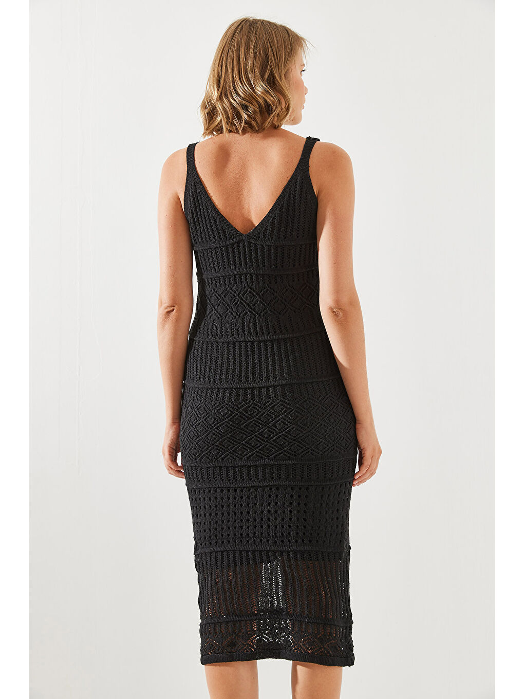 Siyah Kadın İnce Askılı Astarlı Ajurlu Triko Elbise-3