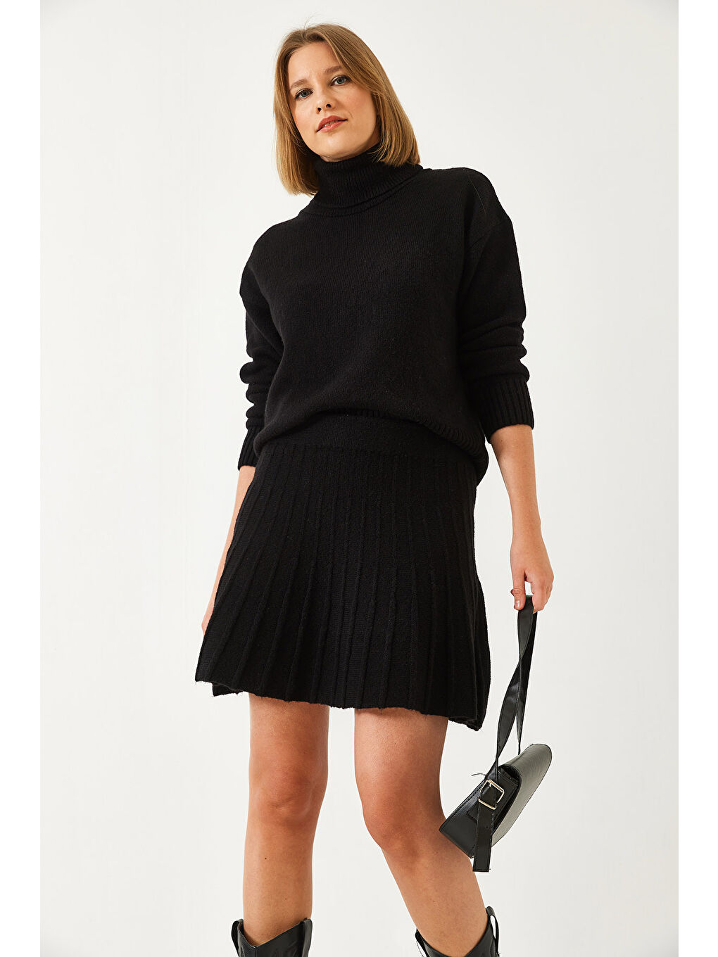 Siyah Kadın Etekli Triko Alt Üst Takım-1