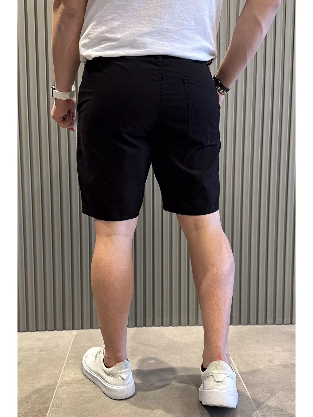 Siyah Bel Bağcıklı Fermuarlı Erkek Şort-2