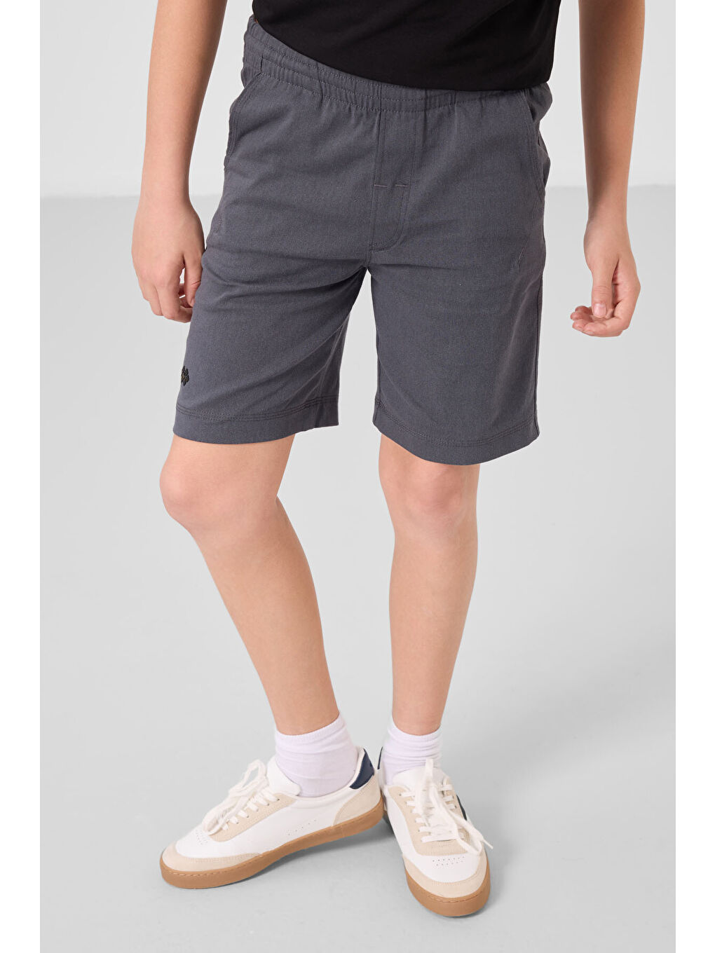 Siyah-Gri Pamuklu Oversize Fit Dokuma Hafif Esnek Chino Erkek Çocuk Şort Takım - 11277-1