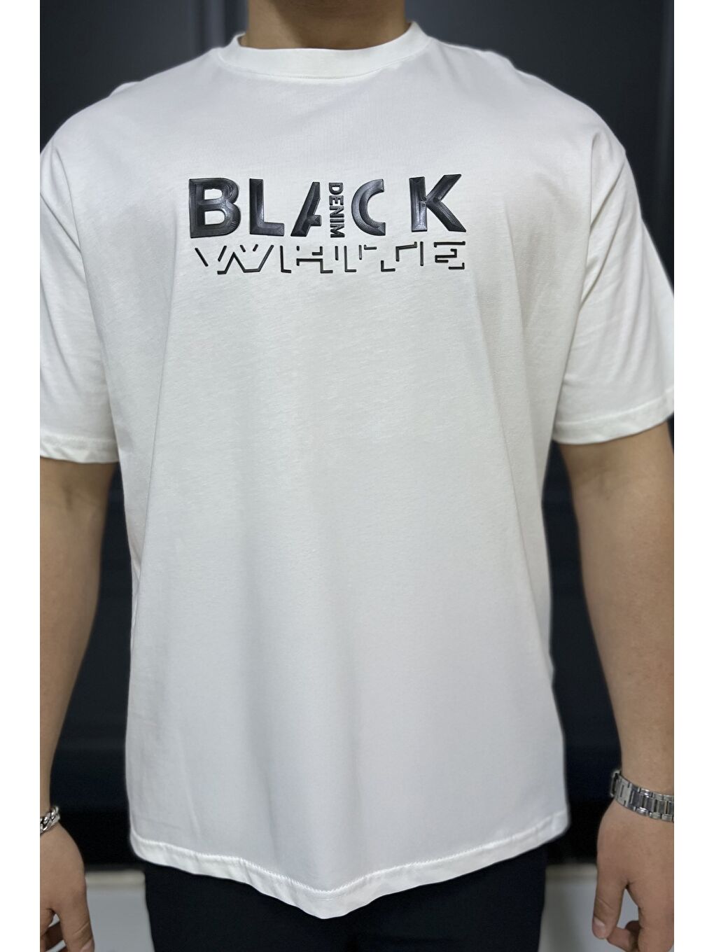 Ekru Yazı Baskılı Erkek Bisiklet Yaka Tişört-2