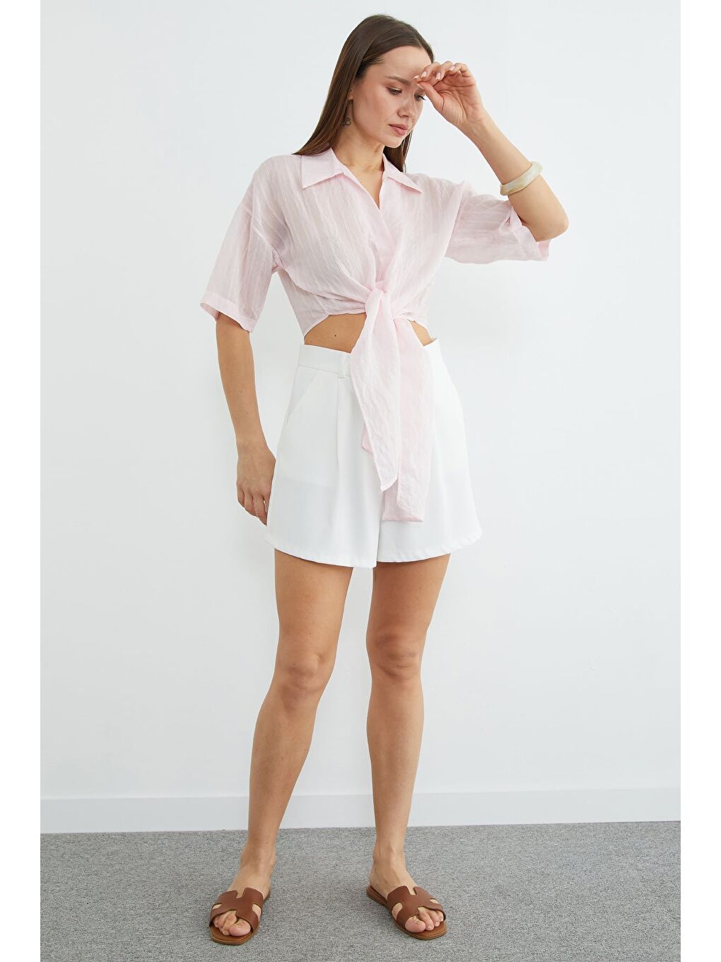 Pembe Çizgili Jakarlı Bağlamalı Crop Gömlek-2