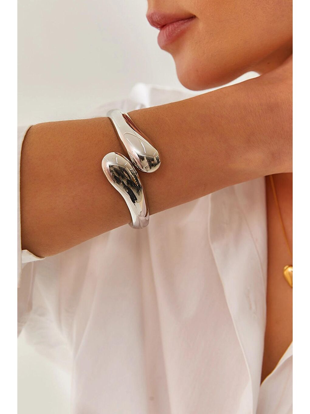 Gri Kadın Aksesuar Çelik Yılan Kelepçe Bileklik-1