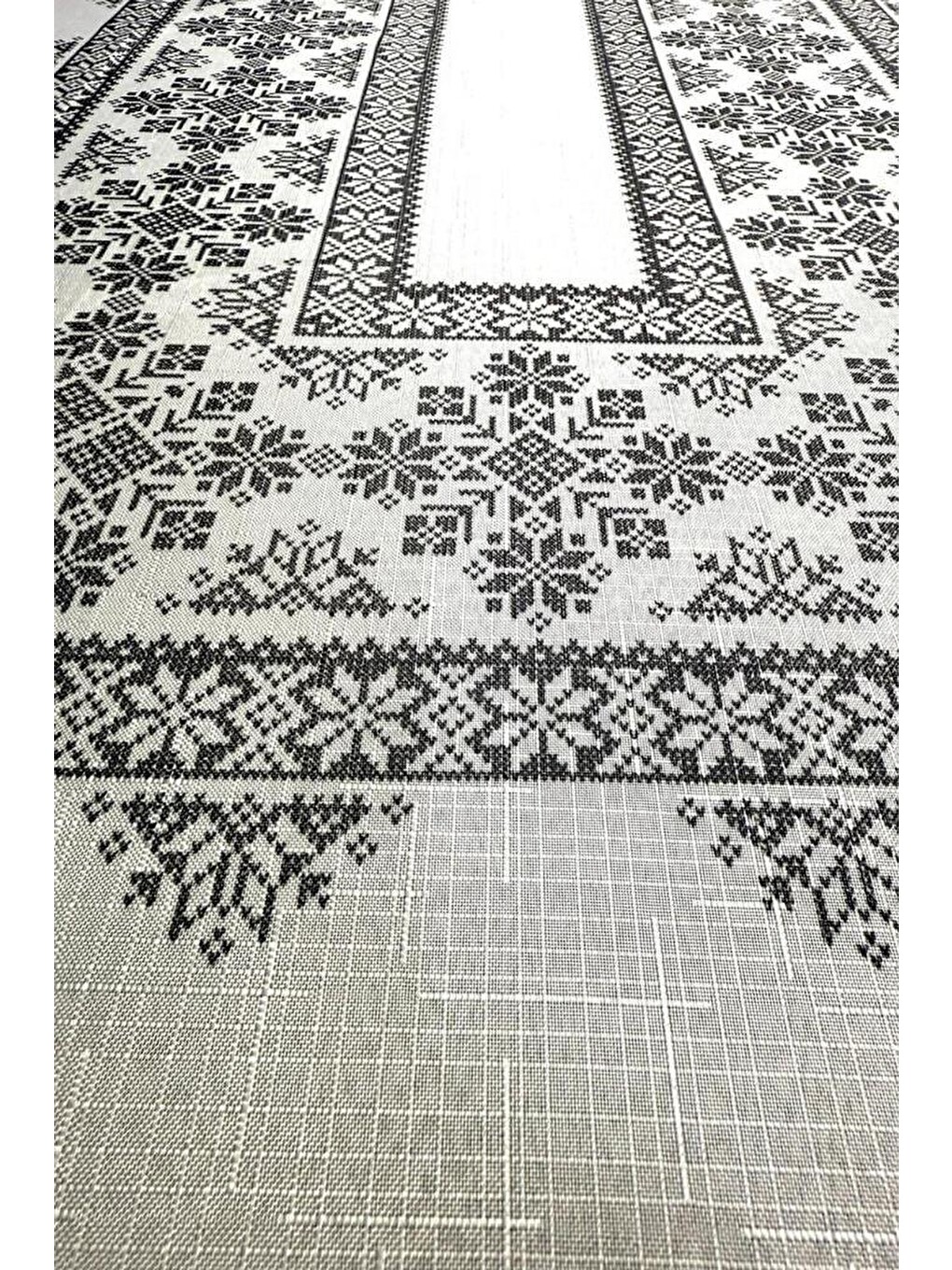 Nazen Dertsiz Masa Örtüsü 150x220 Cm Gri-2