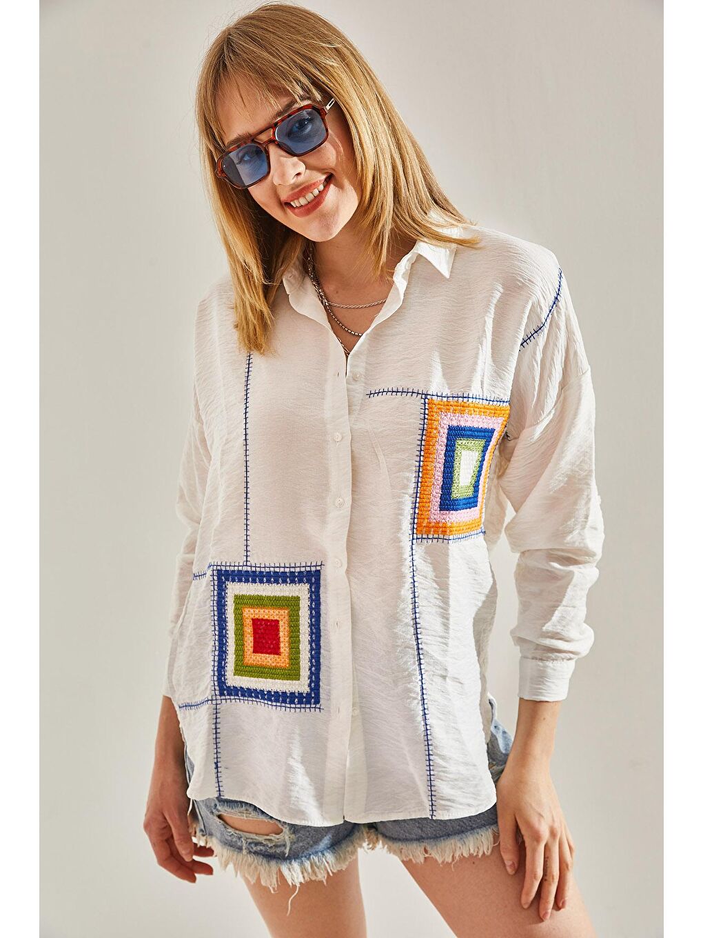 Turkuaz Kadın Süzene Nakışlı Keten Ayrobin Gömlek-5