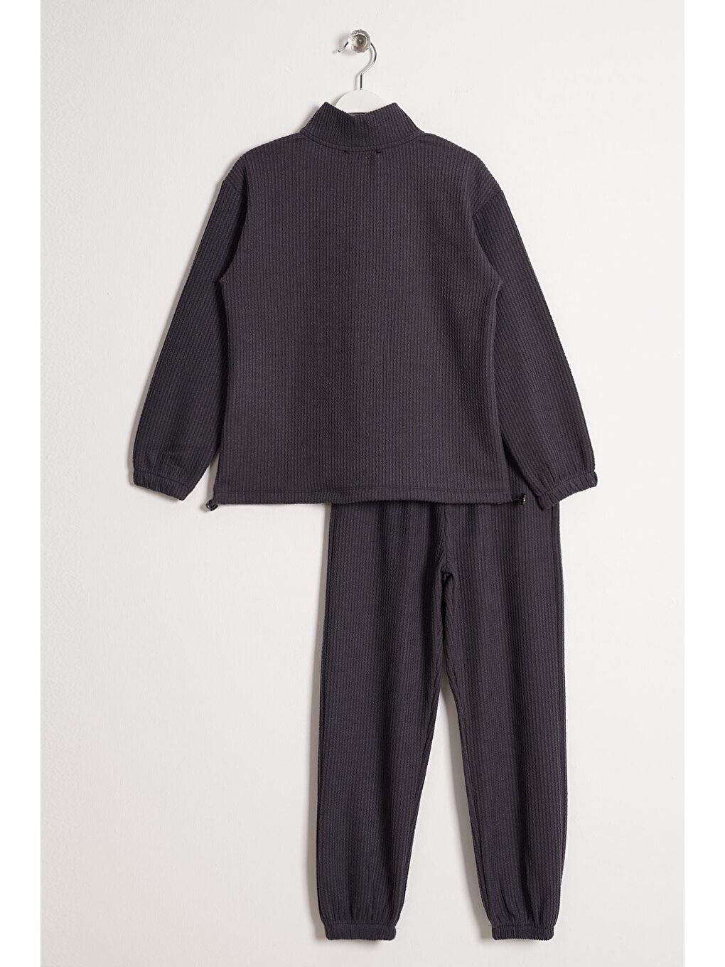Gri Balıkçı Yaka Arma Detaylı Fermuarlı Füme Renk Kız Çocuk Eşofman Takım-2
