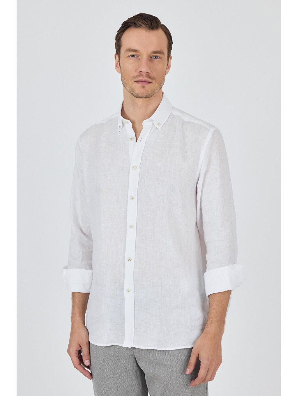 Beyaz Uzun Kol Düz Keten Düğmeli Yaka Cepsiz Casual Comfort Fit Gömlek 1004250114-1